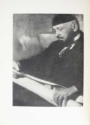 Две книги из серии «Мастера советской архитектуры»: